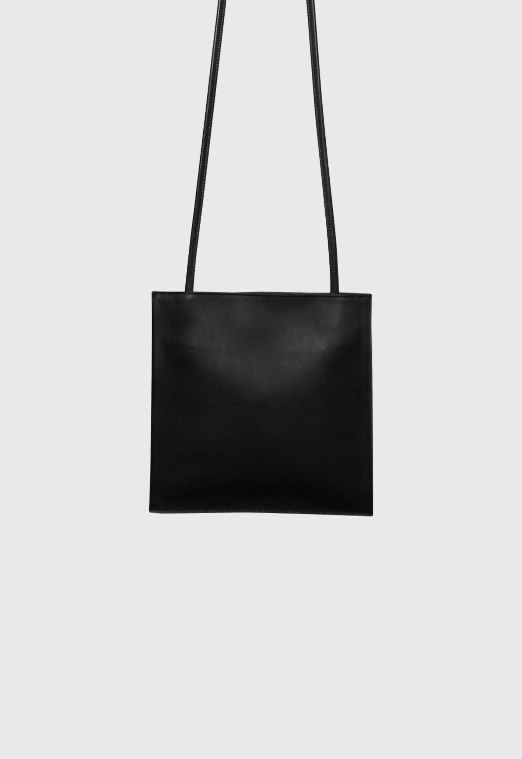 A ESQUE Leather Pocket Bag - Smooth Black