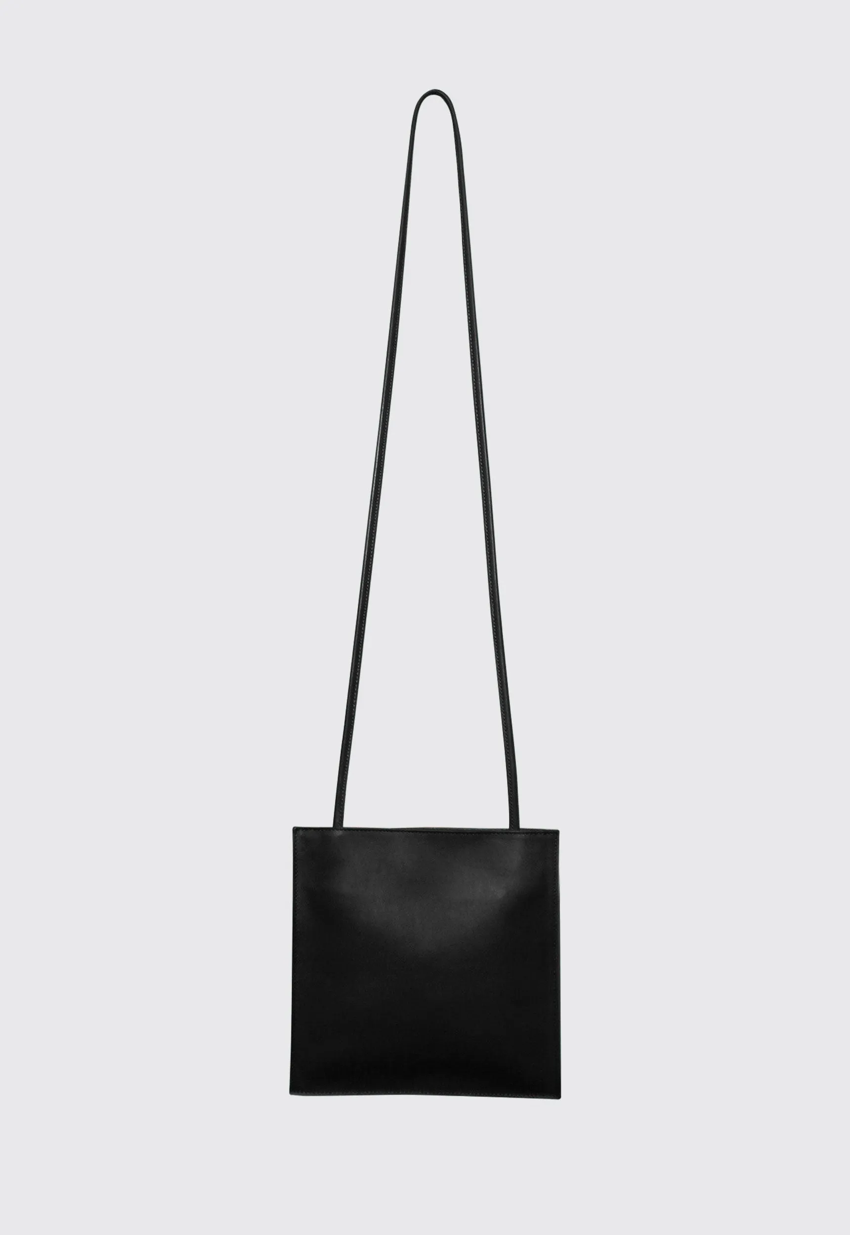 A ESQUE Leather Pocket Bag - Smooth Black