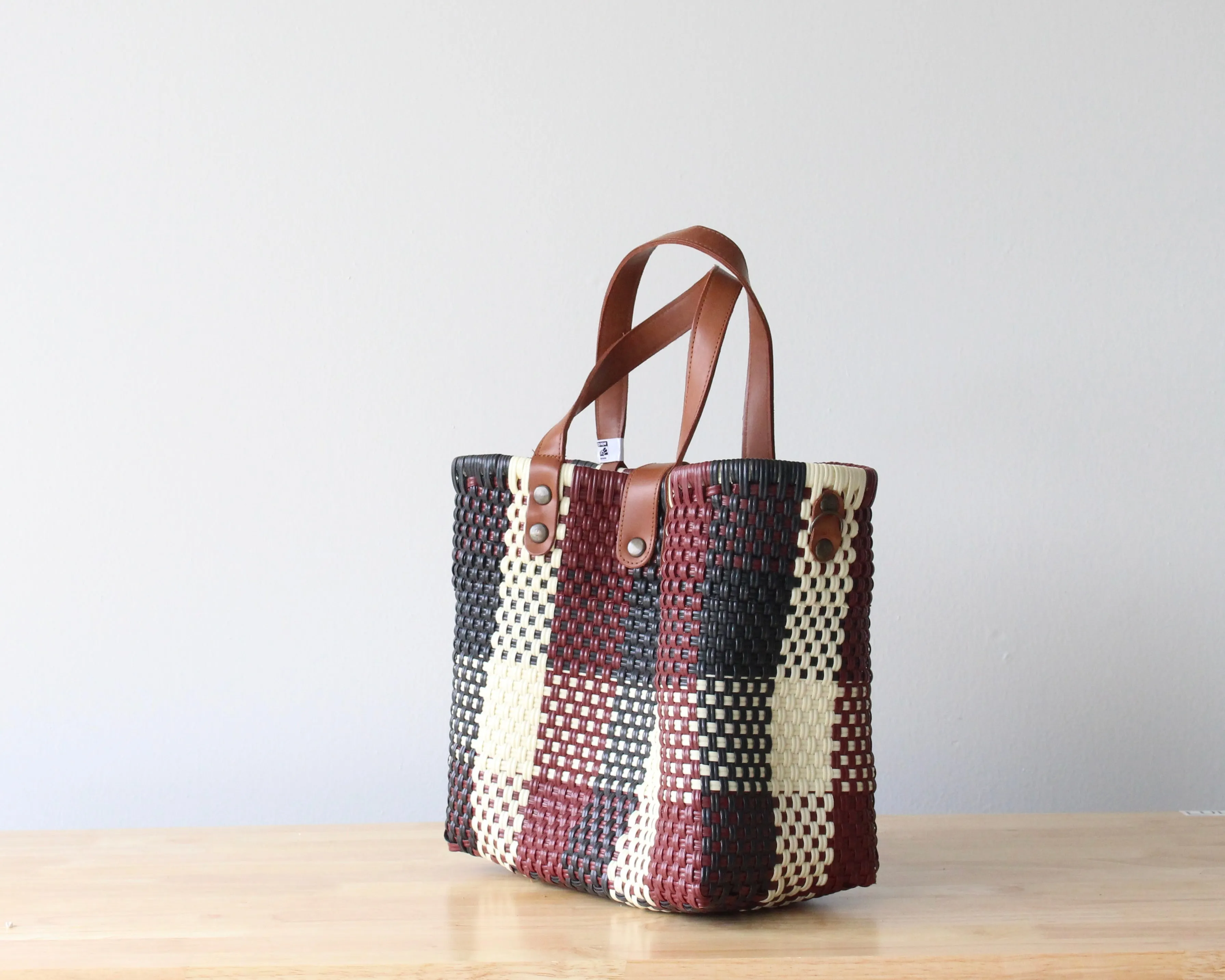 Colorful Handwoven Purse by MexiMexi