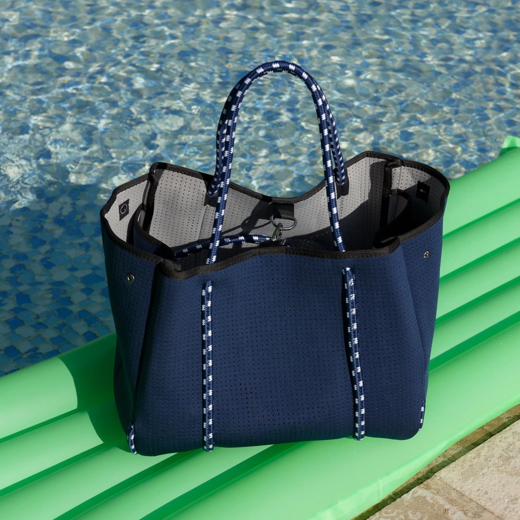 EVERYDAY TOTE DEEP BLUE