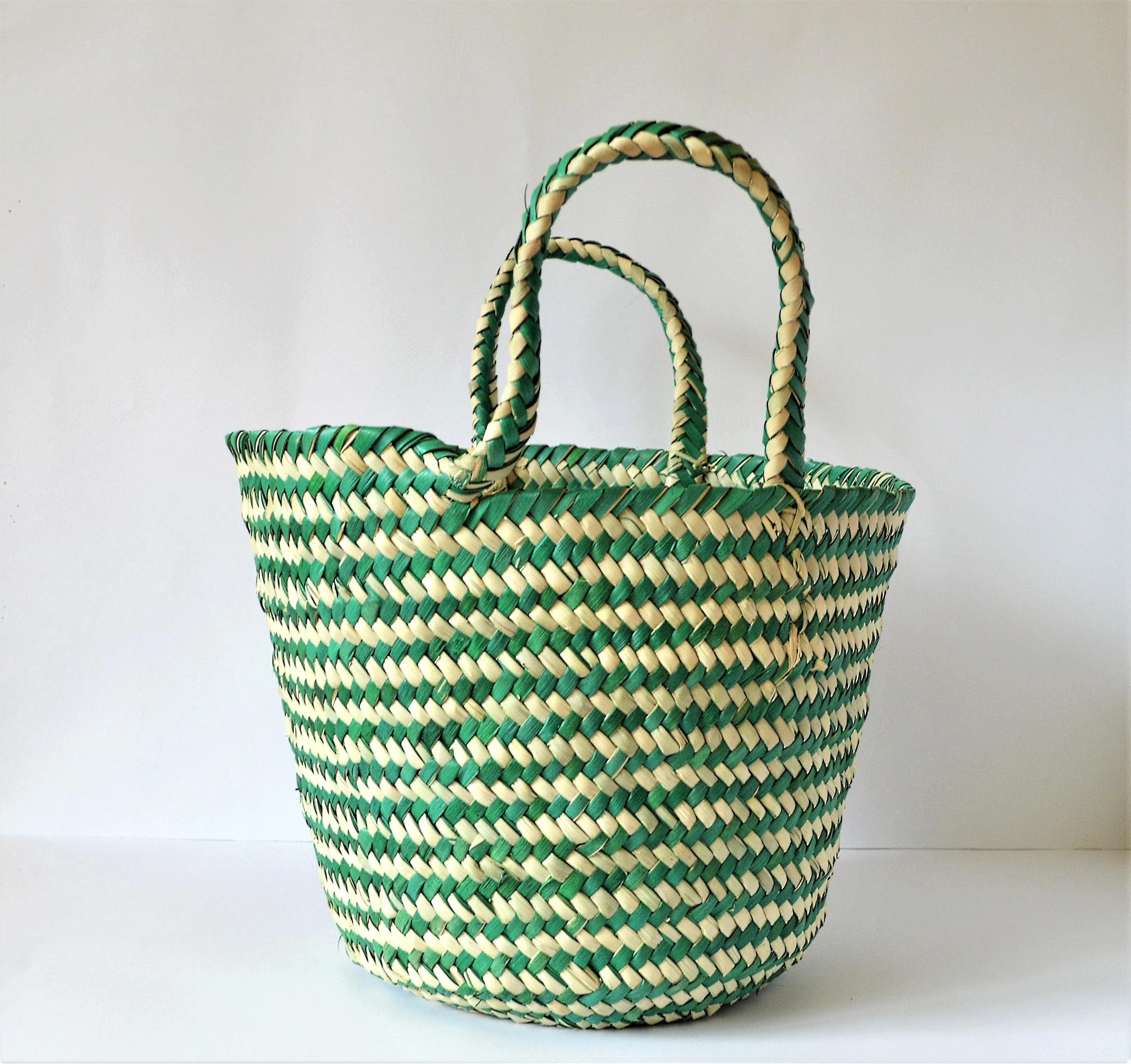 Green color palm leaf basket bag, Natural fiber market tote