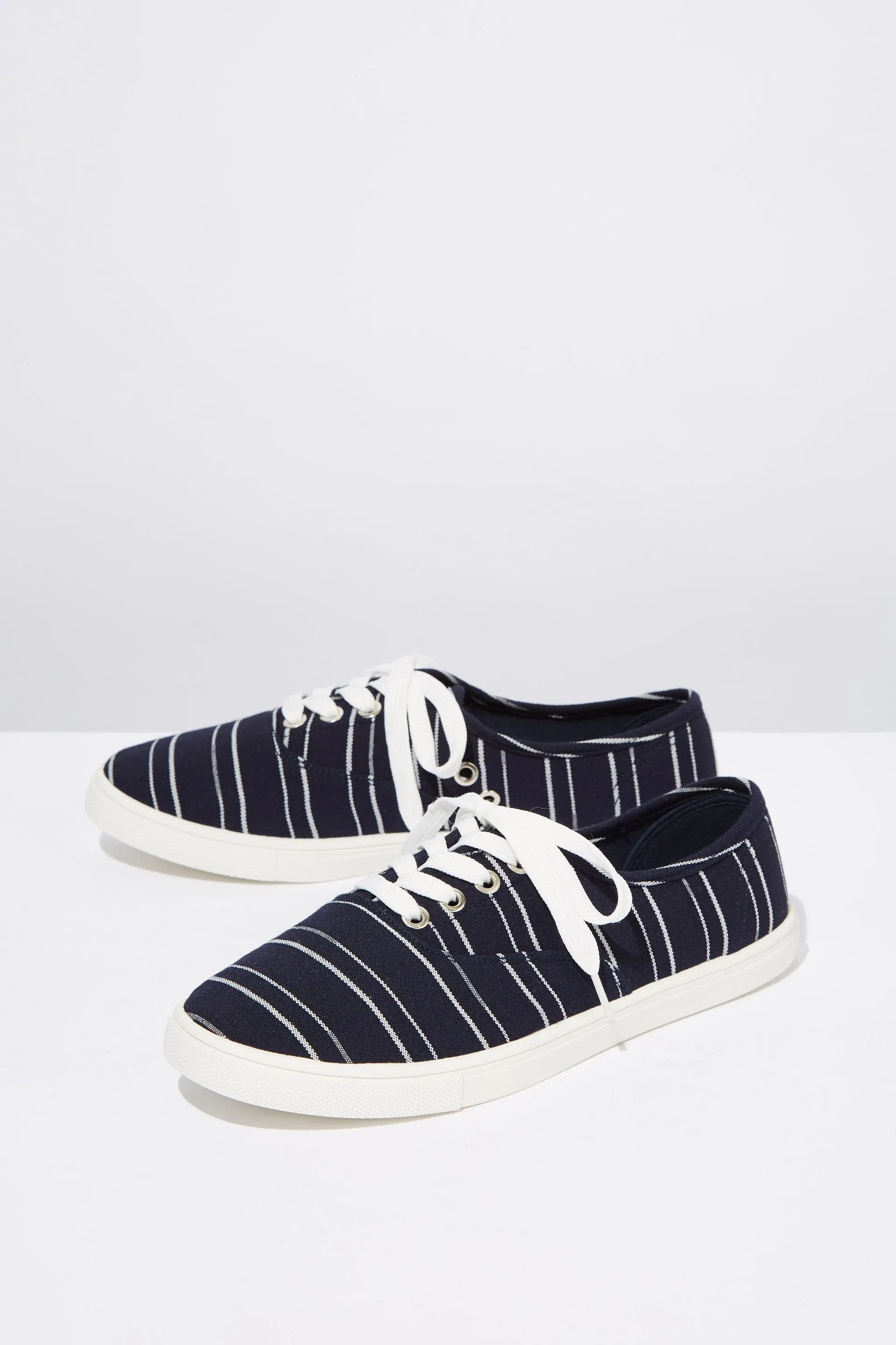 Juno Plimsoll