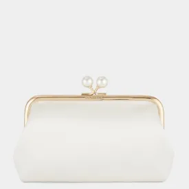 Maud Pearls Clutch