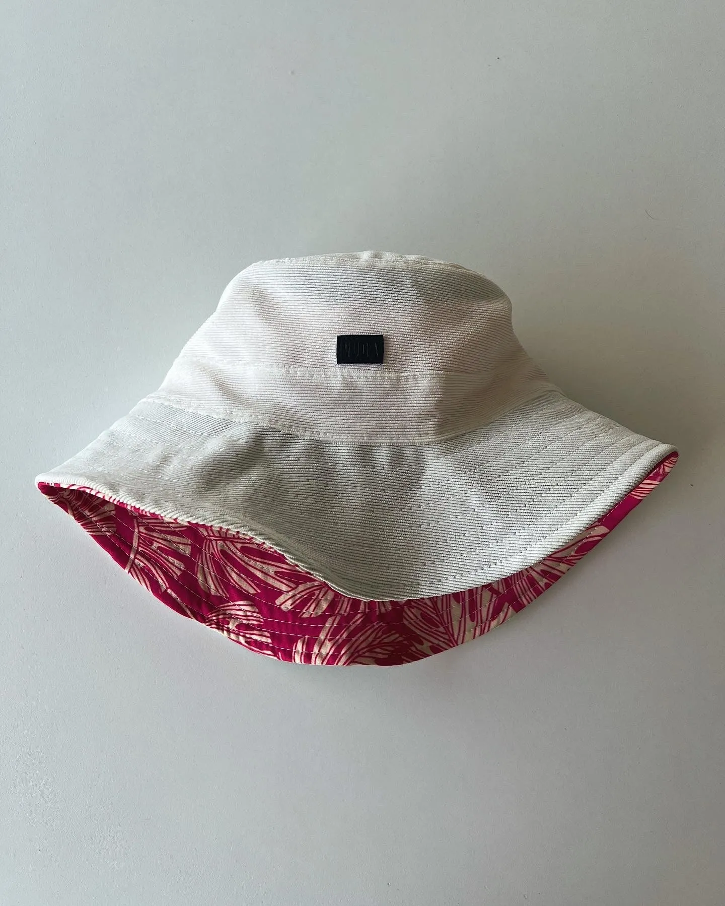 Quimera Reversible Bucket 23 - Blanco