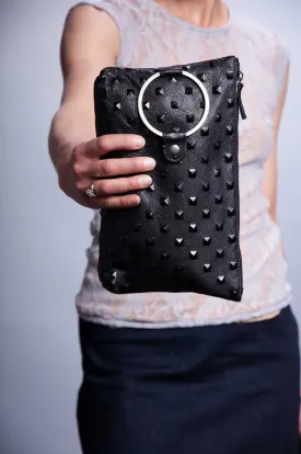 Ring Clutch - Black Pyramid